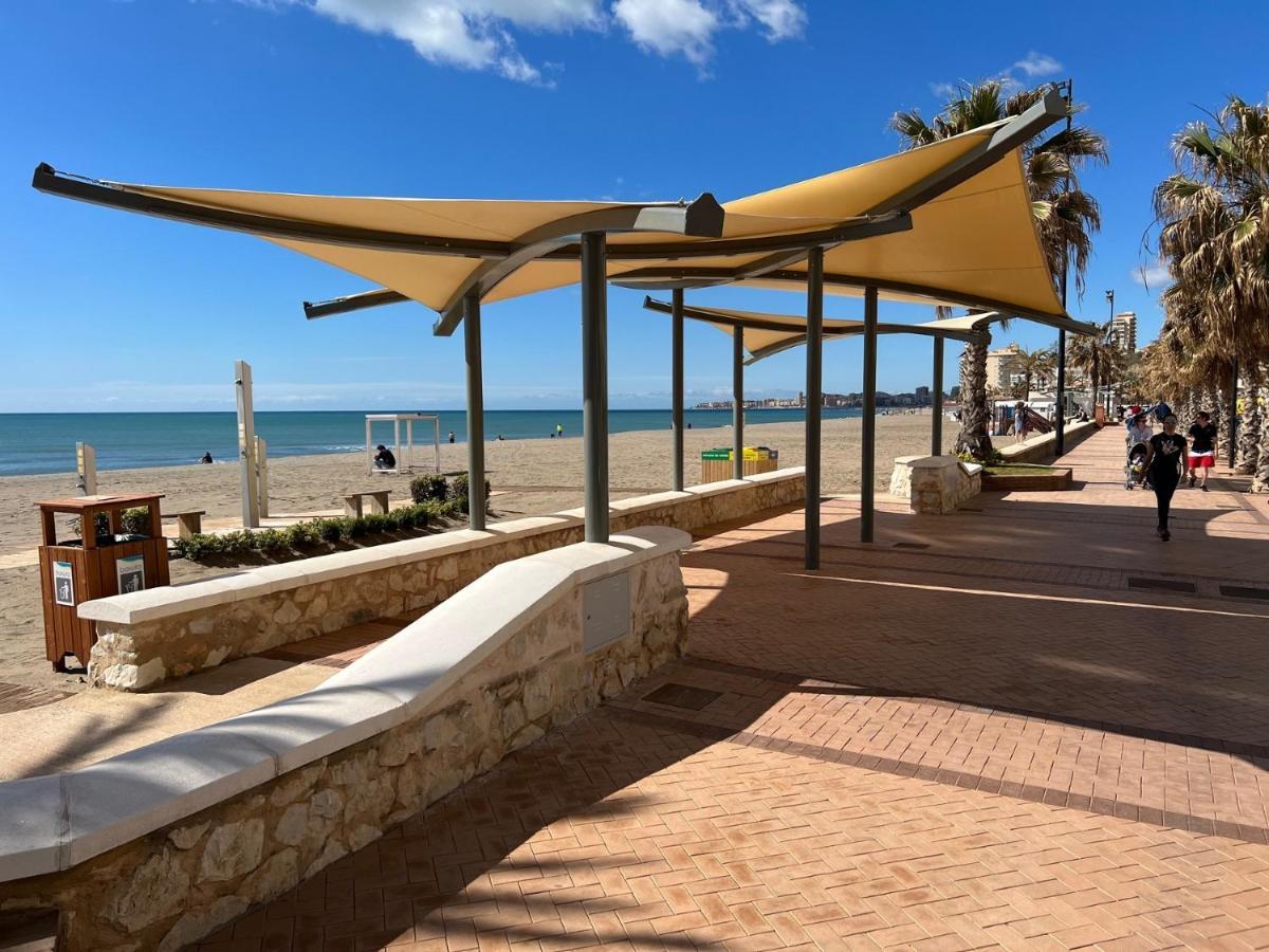 Fuengirola, Primera Linea De Playa Экстерьер фото
