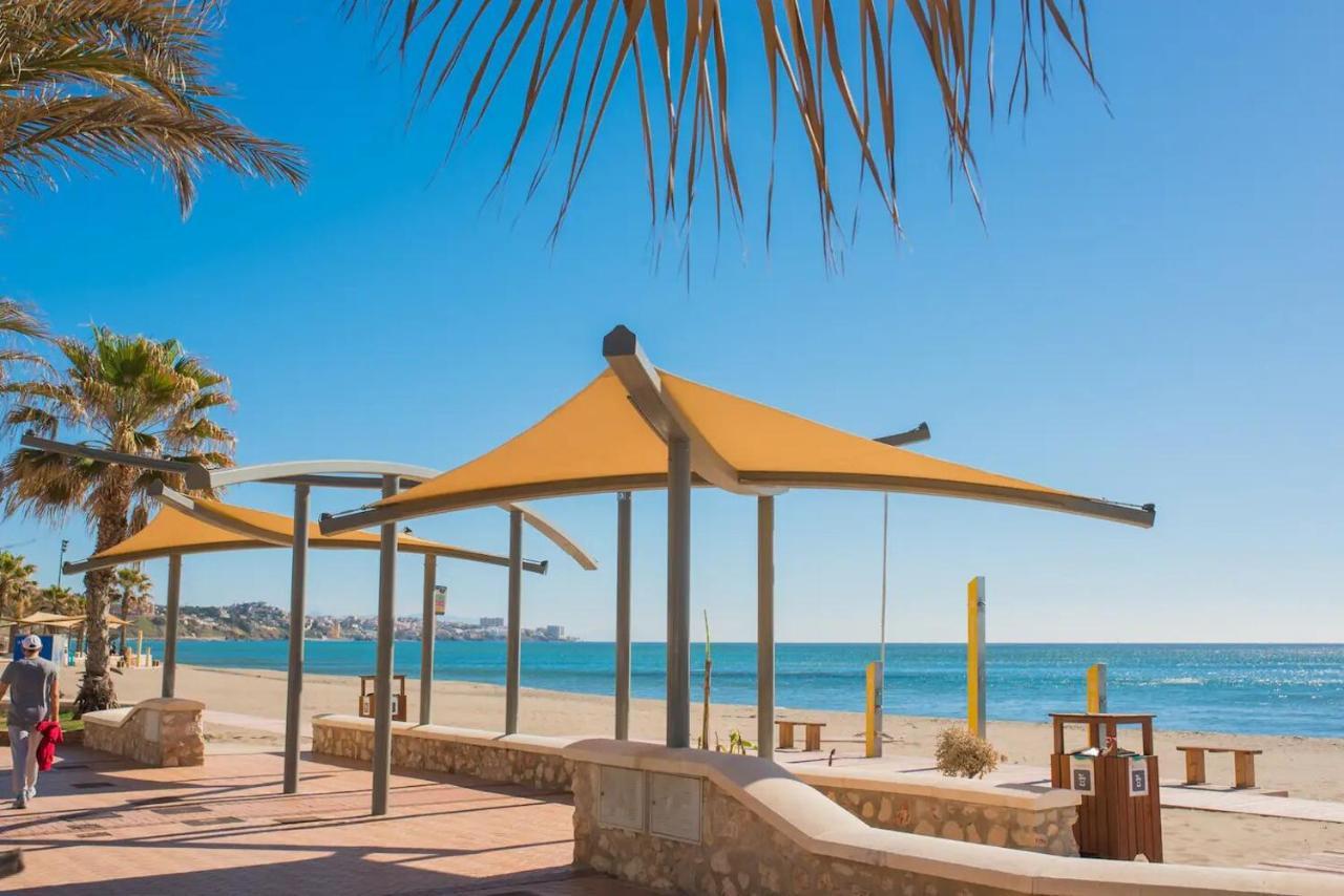 Fuengirola, Primera Linea De Playa Экстерьер фото
