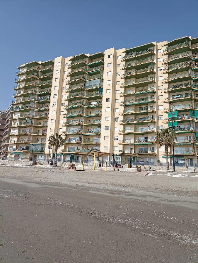 Fuengirola, Primera Linea De Playa Экстерьер фото