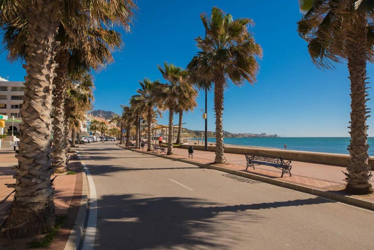 Fuengirola, Primera Linea De Playa Экстерьер фото
